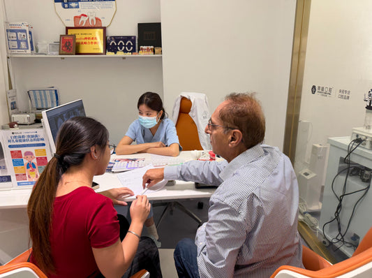 US Gentlemen in Guangzhou Clinic for Dental Implants
